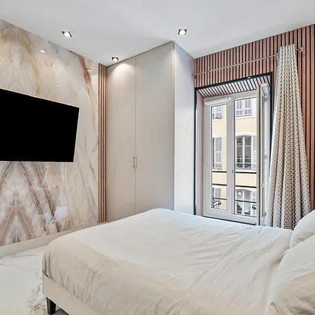 Nice Renting - 8France - Luxury & Comfort Love Room Suite Jacuzzi Massena Exterior photo